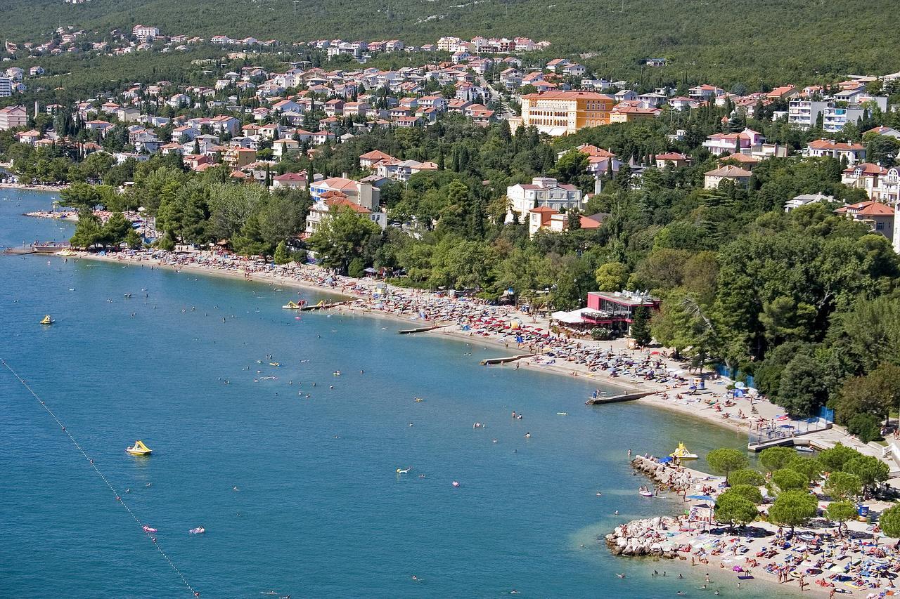 Apartments Nives Crikvenica Kültér fotó