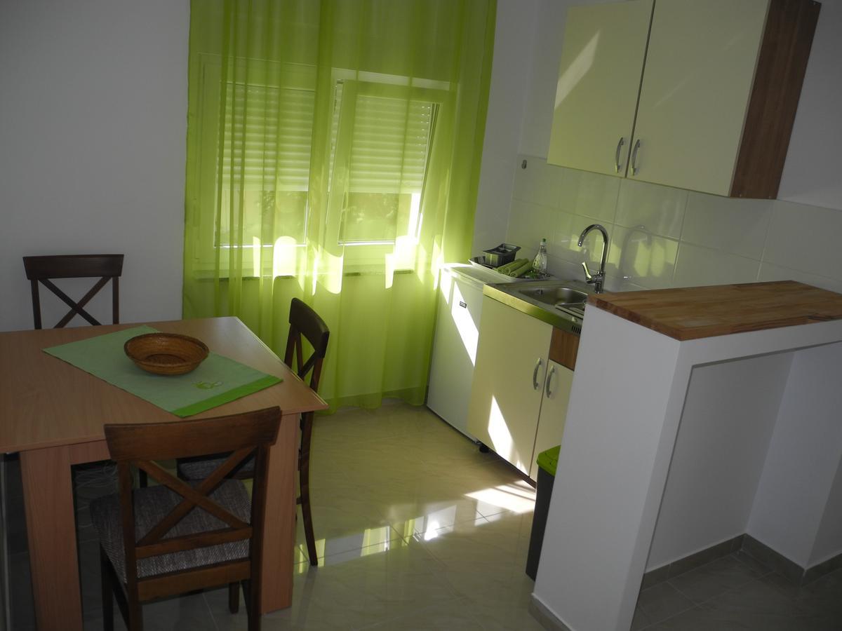Apartments Nives Crikvenica Kültér fotó